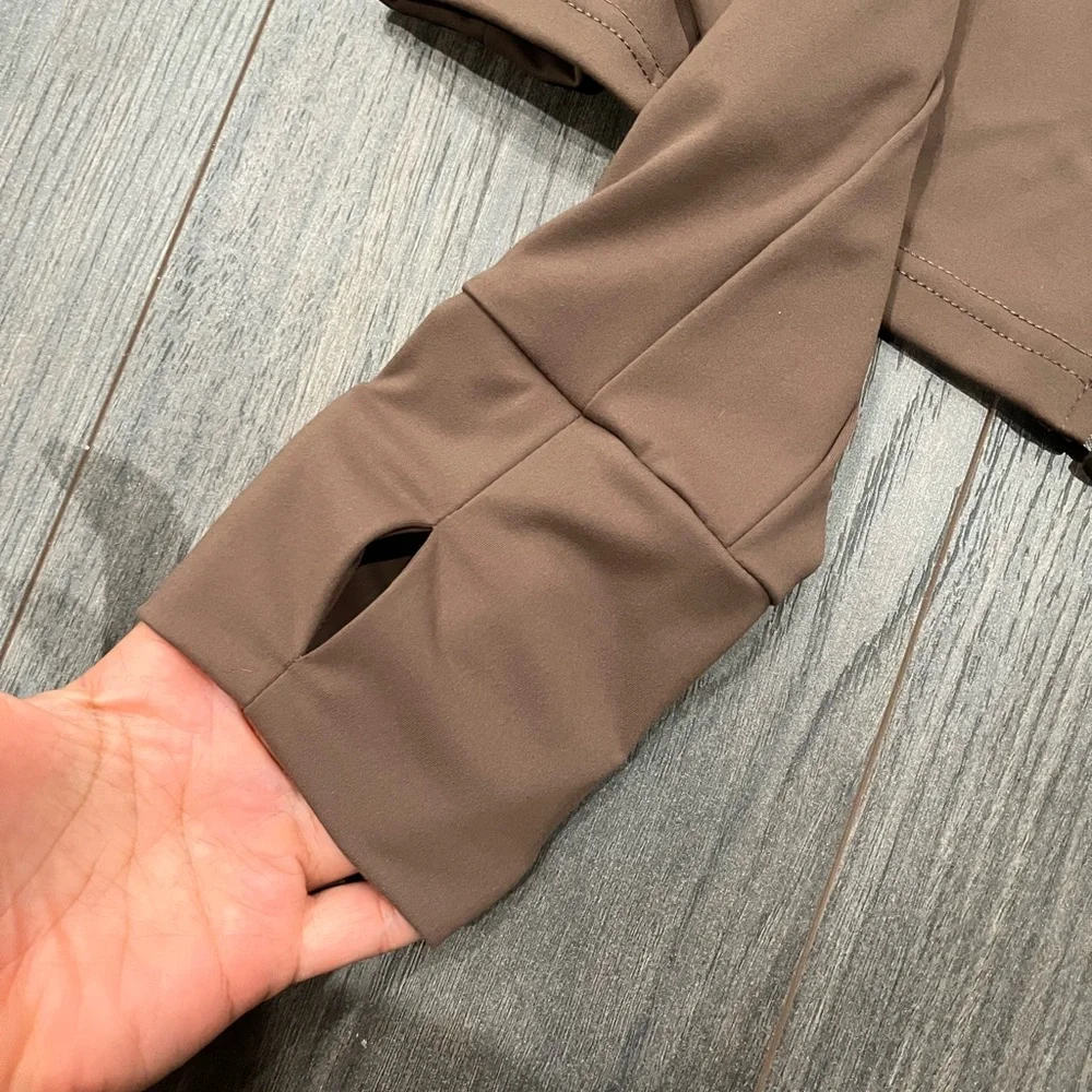 Balance Athletics Elevate Cropped Zip - Picture 6 of 9